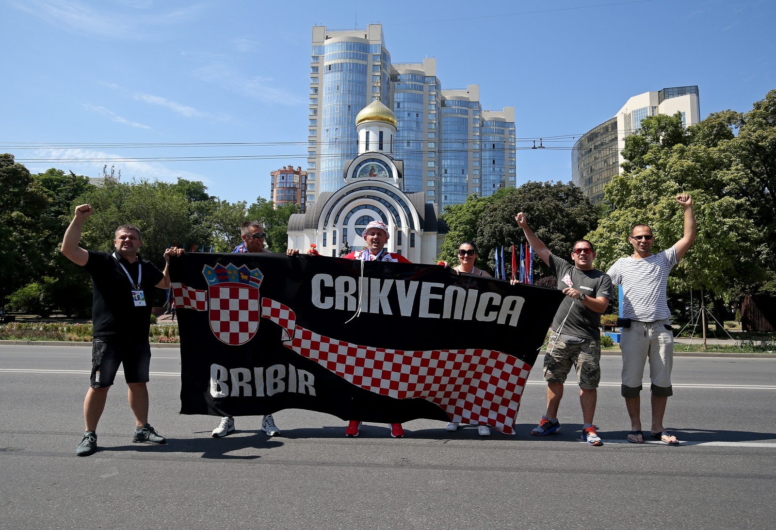 Veseli hrvatski navijači u Rostovu na Donu