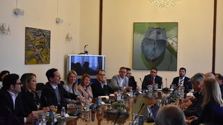 Predstavnici dvadesetak stranih veleposlanstva u posjetu Zadarskoj županiji Predstavnici dvadesetak stranih veleposlanstva u posjetu Zadarskoj županiji