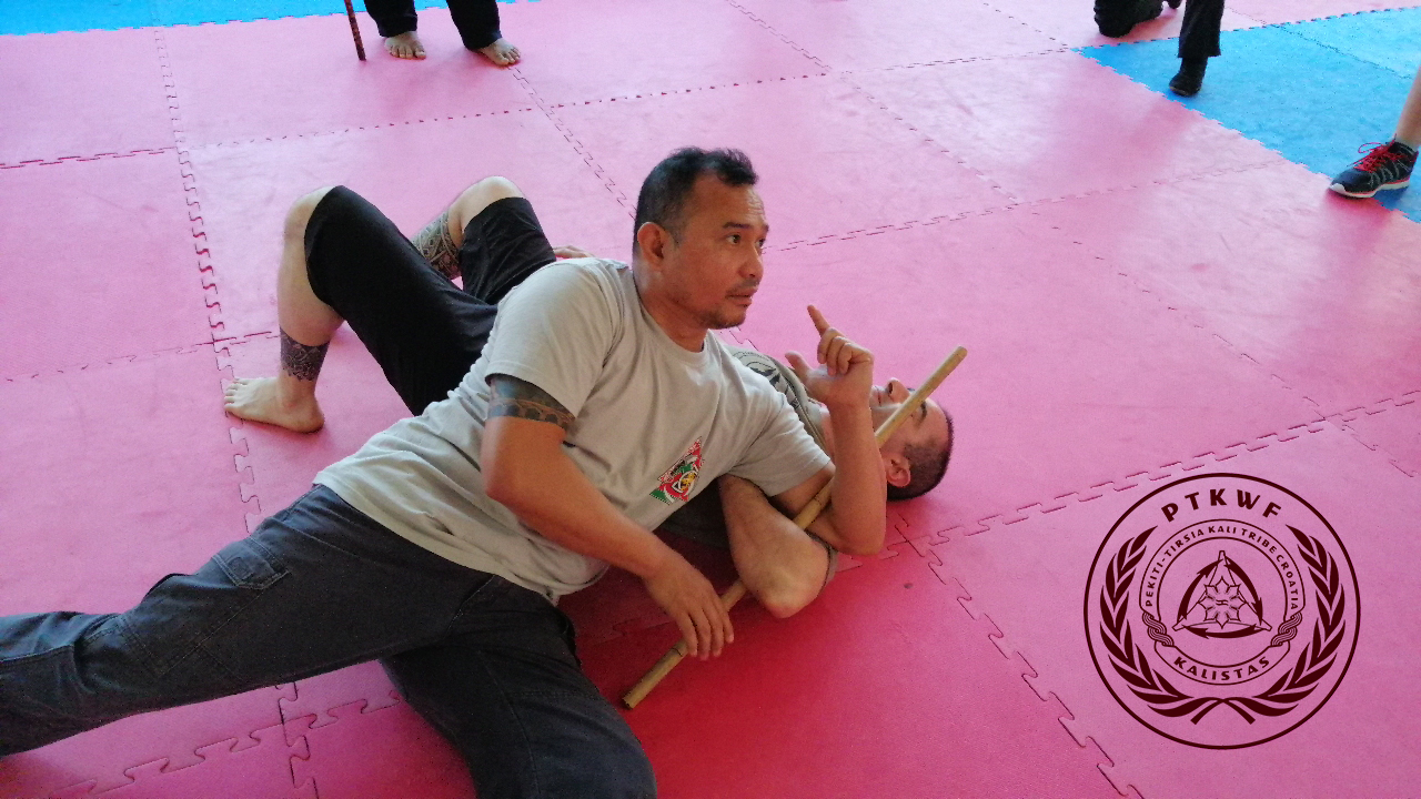 Međunarodni kamp filipinskih borilačkih vještina ”Pekiti-Tirsia Kali” Međunarodni kamp filipinskih borilačkih vještina ”Pekiti-Tirsia Kali”