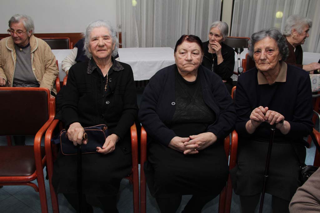 Valentinovo u Domu za stare i nemoćne, foto-I. PERINCIC