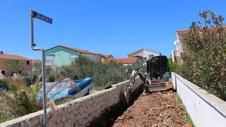 Vir: Radovi na postavljanju javne rasvjete i asfaltiranju prometnica Vir: Radovi na postavljanju javne rasvjete i asfaltiranju prometnica