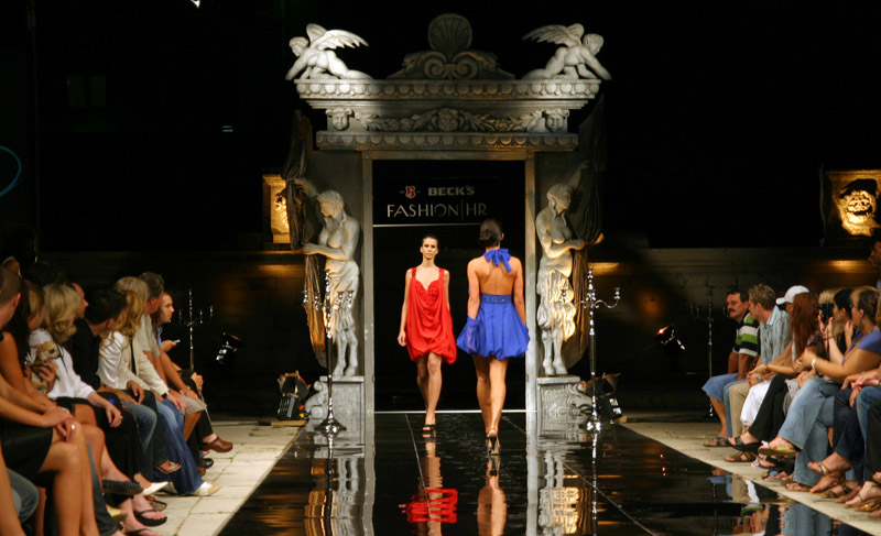 Image 1174693 (auto)