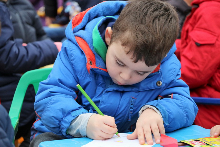Sveti Nikola darivao mališane na Viru, Krampus bez posla Sveti Nikola darivao mališane na Viru, Krampus bez posla