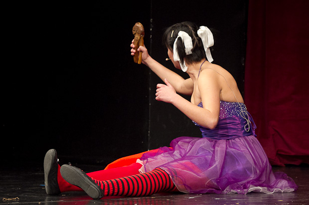 Plesna čestitka Zadarskog plesnog ansambla, Foto: Leo Banić Plesna čestitka Zadarskog plesnog ansambla, Foto: Leo Banić