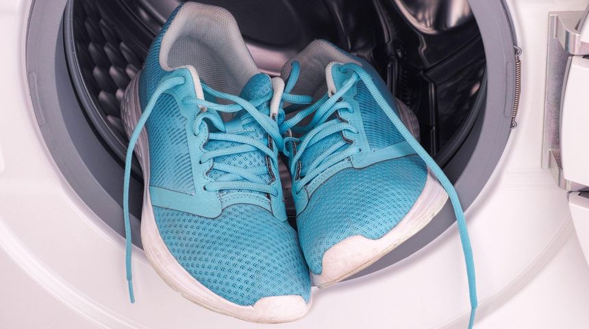 Tenisice, perilica rublja Tenisice, perilica rublja