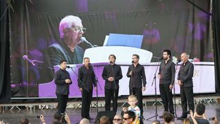 Split dostojanstveno na posljednju plovidbu ispratio legendu Olivera Dragojevića