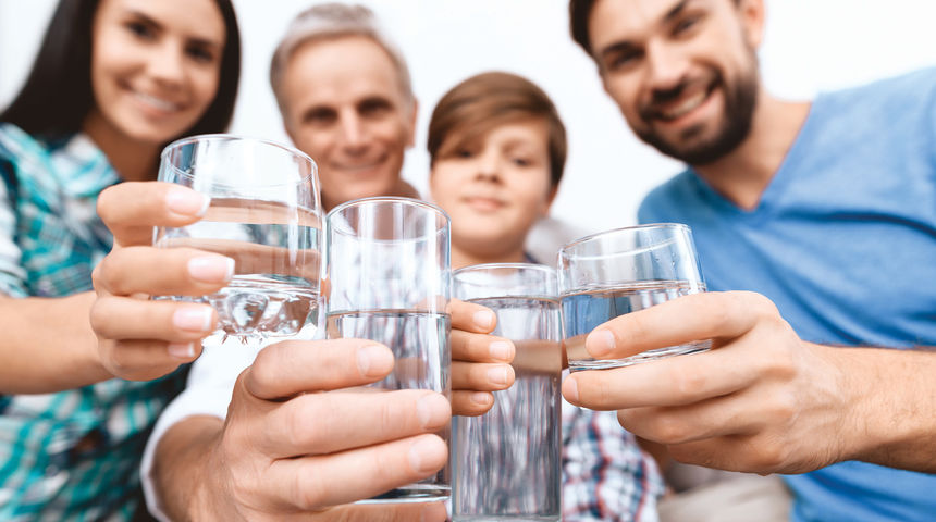 čaša vode, voda čaša vode, voda