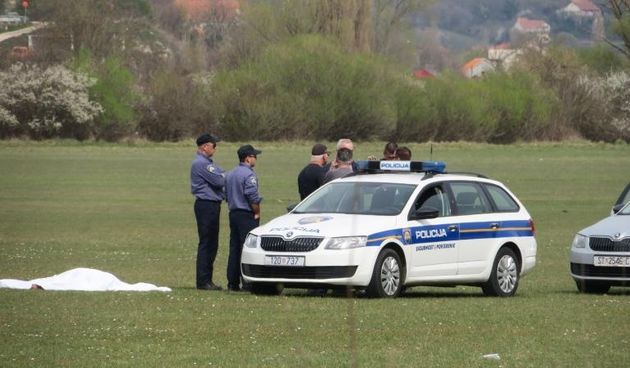 02.04.2016., Sinj – Bivsi predsjednik Kluba navijaca Torcida i udruge Nas Hajduk Zan Ojdanic poginuo je prilikom slijetanja padobranom na hipodromu u Sinju. Photo: Ivo Cagalj/PIXSELL