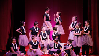 Igrajmo se: Zabranjeno mlađima od 15 strana A