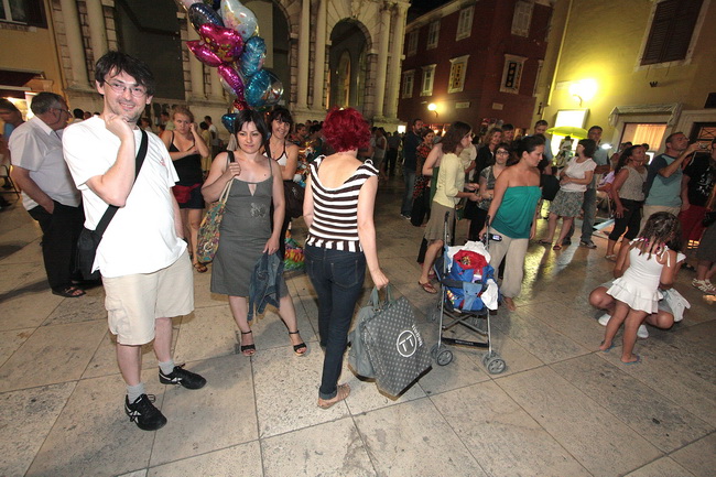 Narodni trg: koncert Aldemaromania trio & Ricardo Luque foto: Angelo Virag Narodni trg: koncert Aldemaromania trio & Ricardo Luque foto: Angelo Virag