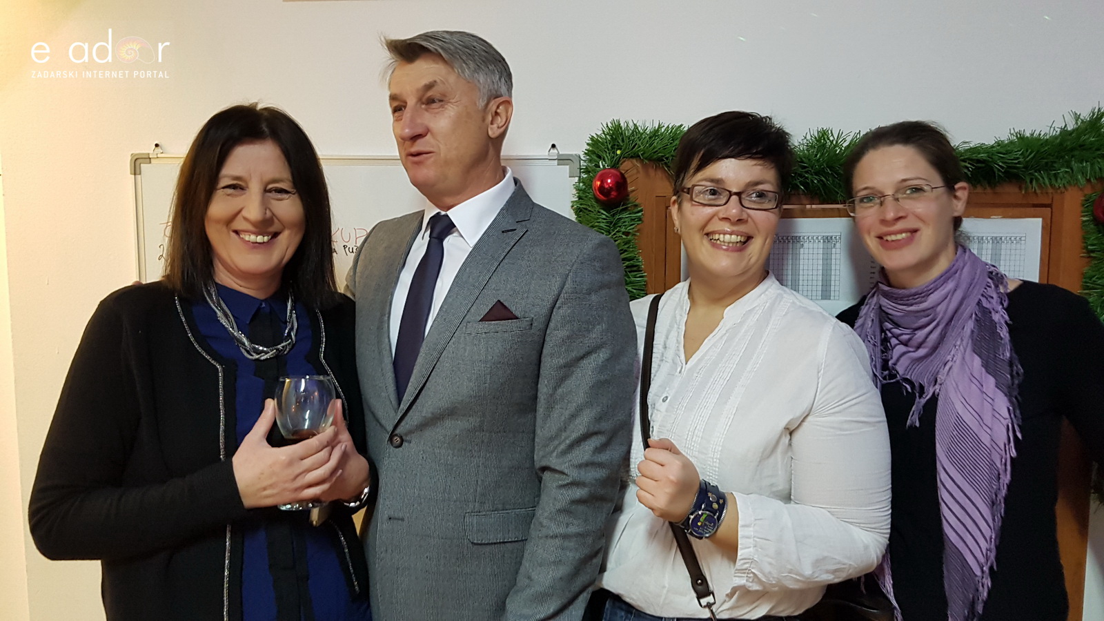 Božićni domijenak i premijera novog studija Novog radija