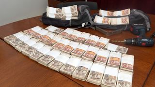 U PU zadarskoj predstavljeni rezultati istrage nakon krađe novca iz bankomata u Novigradu U PU zadarskoj predstavljeni rezultati istrage nakon krađe novca iz bankomata u Novigradu