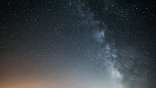 Zvjezdano nebo i Mliječna staza s vidikovca Kamenjak. Foto: Vinko Pešić Zvjezdano nebo i Mliječna staza s vidikovca Kamenjak. Foto: Vinko Pešić