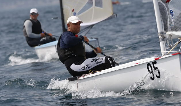 Split, 120510. 
Europsko prvenstvo za jedrilicare u klasi FINN, odrzava se u Splitu.
Na slici: Mate Arapov.
Foto: Bozidar Vukicevic / CROPIX
