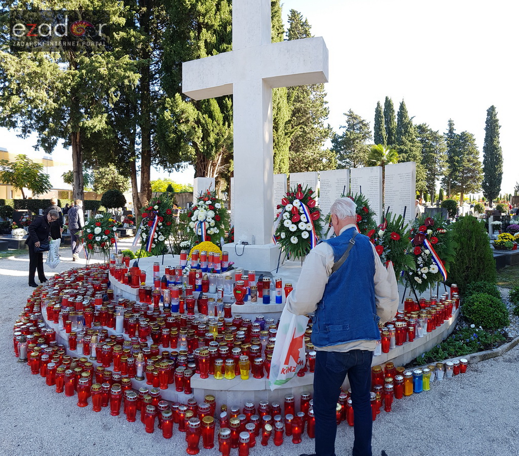 Blagdan Svih svetih na zadarskim grobljima