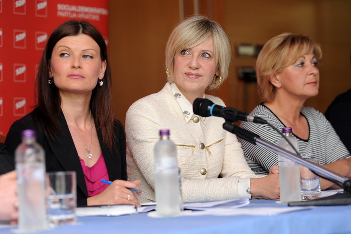 Zadar, 050512.
Hotel Kolovare.
Gradska organizacija SDP-a odrzala je izvjestajno-tematsku konvenciju na temu “Ekonomska sigurnost gradjana – pretpostavka svake sigurnosti” i izabrala delegate za 12. Izbornu konvenciju SDP-a Hrvatske. Gosti konvencije su b