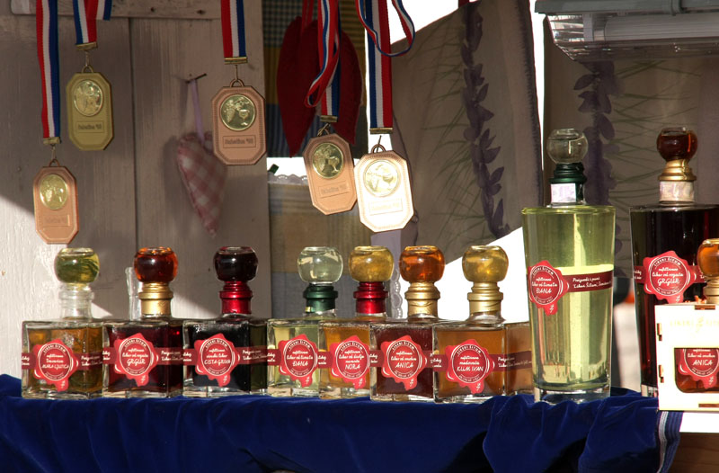 Božićni sajam na Forumu i Sv. Nikola na Narodnom trgu