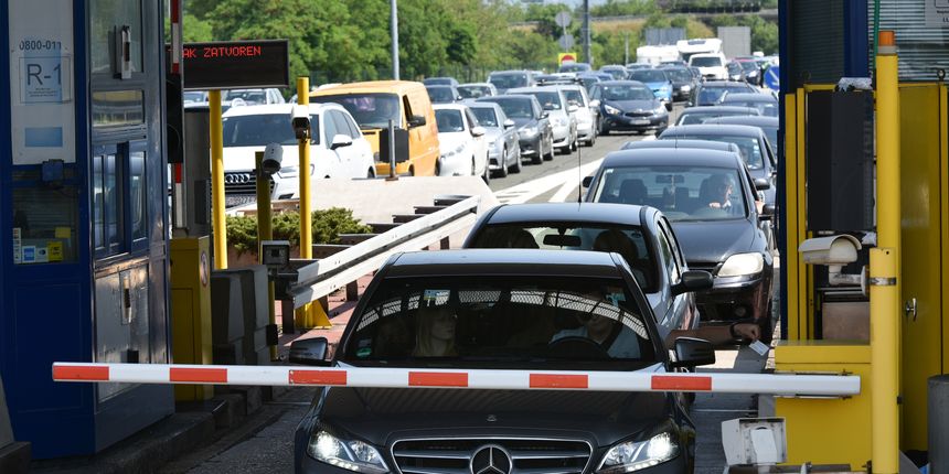 Gužve na naplatnim postajama