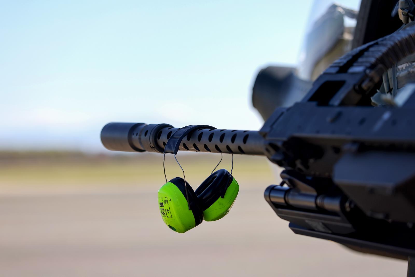 Zemunik: 20. obljetnica akrobatske grupe “Krila Oluje” Zemunik: 20. obljetnica akrobatske grupe “Krila Oluje”