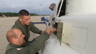 Zemunik: Započela obuka pilota u helikopteru Zemunik: Započela obuka pilota u helikopteru