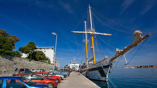 “Kraljica mora” u Zadru, 12. svibnja 2011. (foto:Saša Čuka) “Kraljica mora” u Zadru, 12. svibnja 2011. (foto:Saša Čuka)