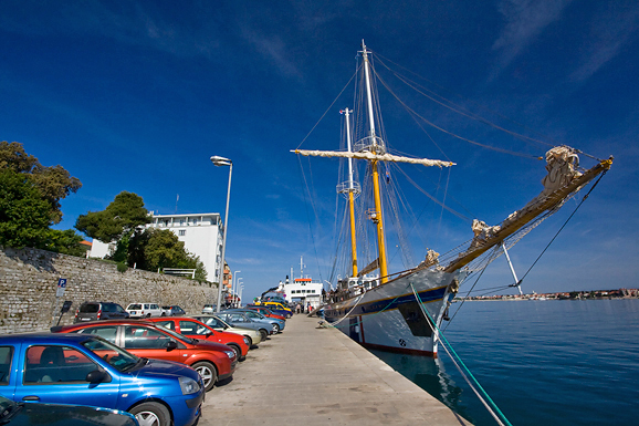 “Kraljica mora” u Zadru, 12. svibnja 2011. (foto:Saša Čuka) “Kraljica mora” u Zadru, 12. svibnja 2011. (foto:Saša Čuka)