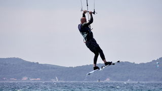 Surferi i kiteri guštali u južini na Boriku Surferi i kiteri guštali u južini na Boriku