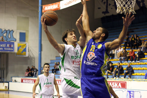 Jure Škifić, KK Borik Puntamika – KK  Darda  77-67 (foto:Saša Čuka)