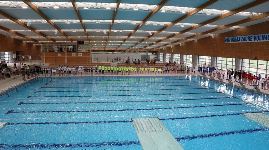 alpe adria zadar skokovi u vodu bazen na visnjiku alpe adria zadar skokovi u vodu bazen na visnjiku