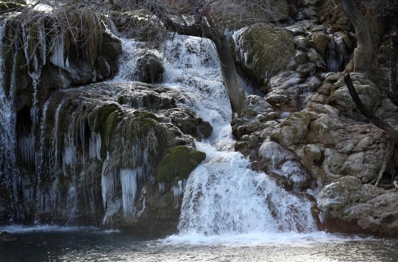 Ledena zimska idila na slapovima Krke Ledena zimska idila na slapovima Krke