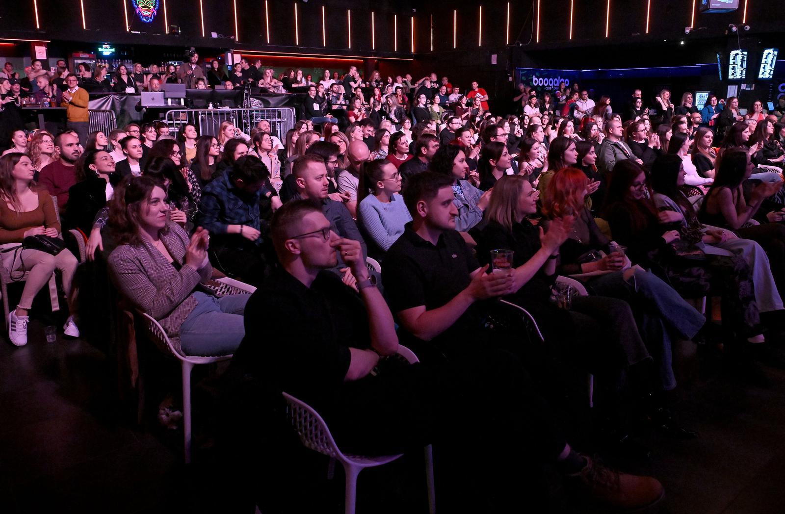 Boogaloo klub: Pole Dance Showcase