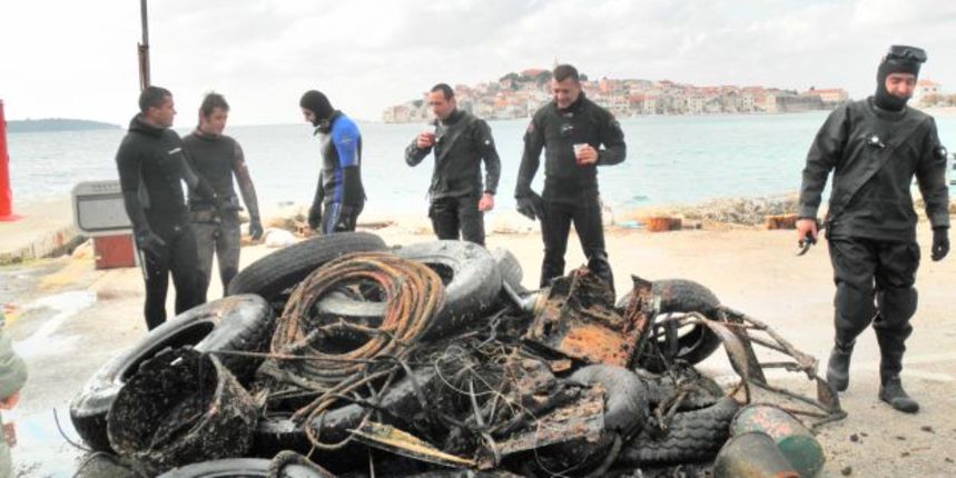 OLYMPUS DIGITAL CAMERA OLYMPUS DIGITAL CAMERA