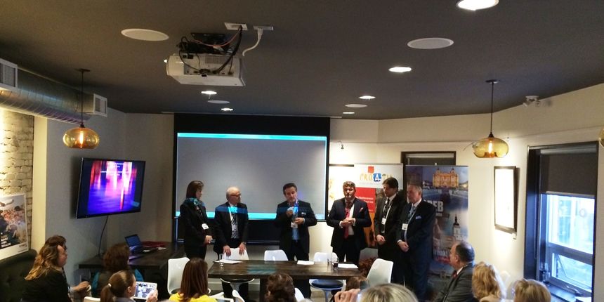 Ministar Lorencin i direktor HTZ-a Ivičić na predstavljanju direktne linije Toronto – Zagreb Ministar Lorencin i direktor HTZ-a Ivičić na predstavljanju direktne linije Toronto – Zagreb