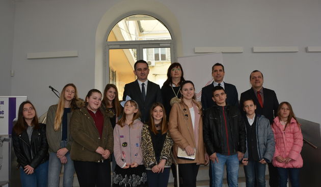 Učenicima iz Zadarske županije dodjeljene nagrade za najbolje radove u natjecanju “Hrvatska kakvu želimo”