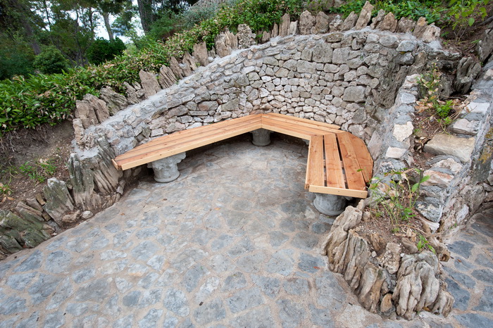 Zadar, 230512.
U subotu se u gradskom parku Kraljice Jelene Madijevke iznad trga Pet bunara nakon visemjesecnih radova i priprema otvara “Lounge & bar Ledana”. “Ledana” je projekt poduzeca “Riva Libruna”, u vlasnistvu Branimira Markova.
Na fotografiji: de Zadar, 230512.
U subotu se u gradskom parku Kraljice Jelene Madijevke iznad trga Pet bunara nakon visemjesecnih radova i priprema otvara “Lounge & bar Ledana”. “Ledana” je projekt poduzeca “Riva Libruna”, u vlasnistvu Branimira Markova.
Na fotografiji: de