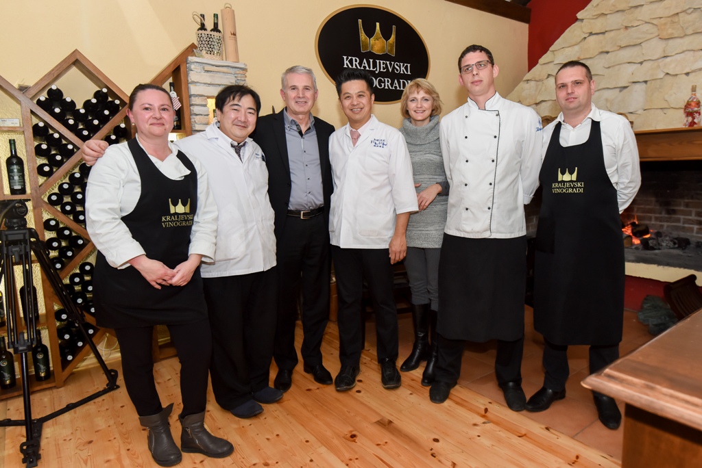 Tuna, sushi and wine festival: Ručak u Kraljevskim vinogradima Tuna, sushi and wine festival: Ručak u Kraljevskim vinogradima