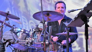 Jasmin Stavros na Viru