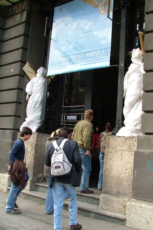 Image 1189033 (auto)