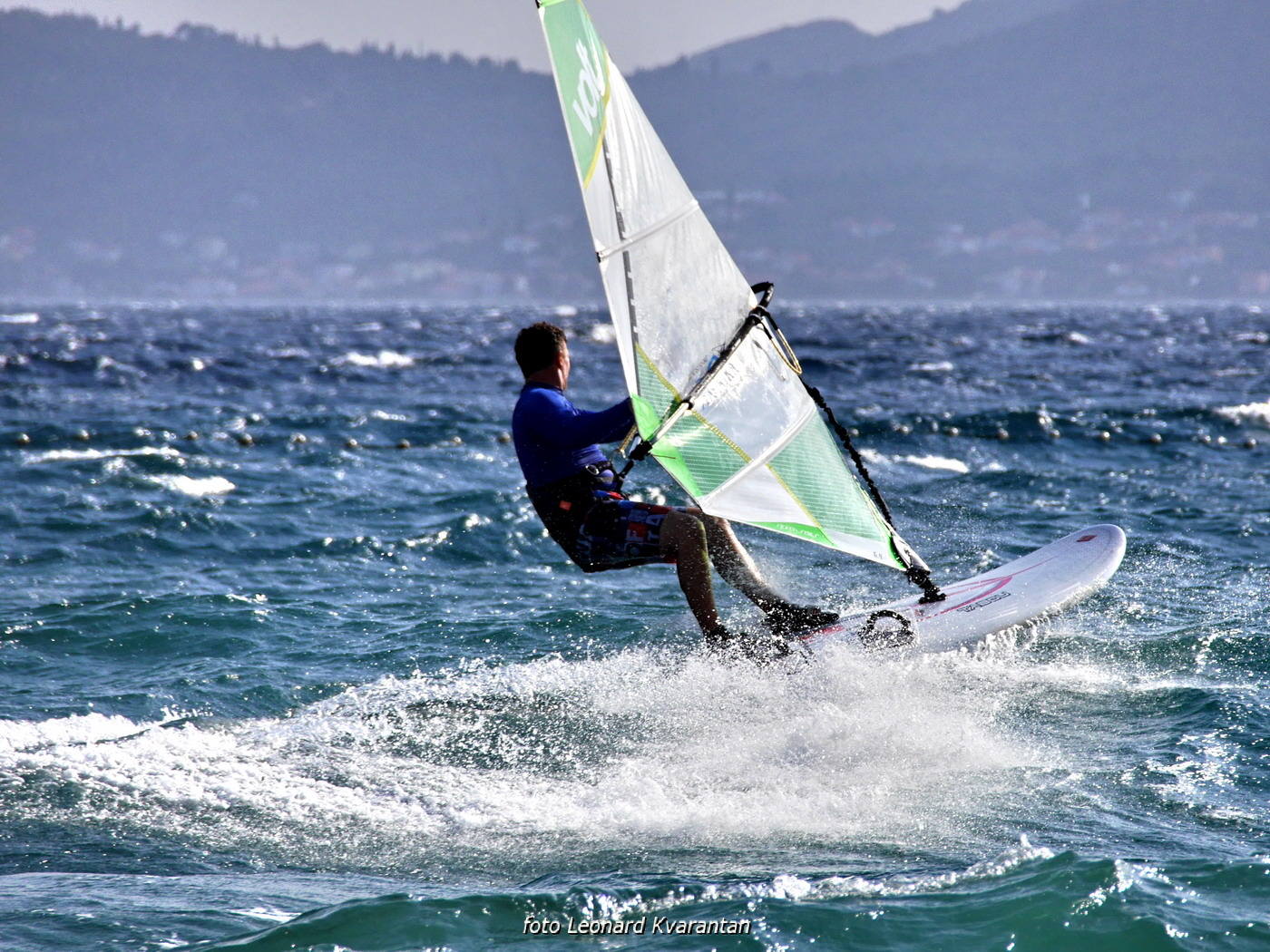 Surferi i kiteri došli na svoje pred neveru