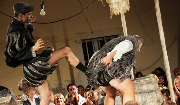 Predstava Hamleta u selu Mrduša Donja