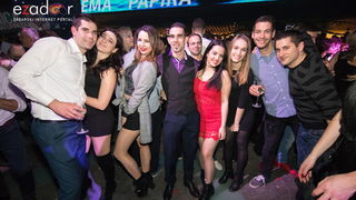 Ludnica u Saturnusu: Najbolji doček u svemiru i šire Ludnica u Saturnusu: Najbolji doček u svemiru i šire