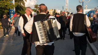 11. Gastol stol na biogradskoj rivi. Foto: Vinko Pešić 11. Gastol stol na biogradskoj rivi. Foto: Vinko Pešić