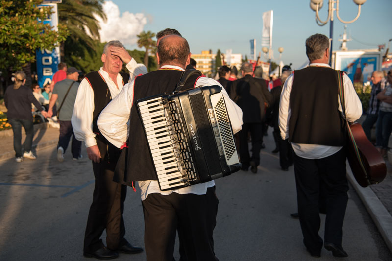 11. Gastol stol na biogradskoj rivi. Foto: Vinko Pešić 11. Gastol stol na biogradskoj rivi. Foto: Vinko Pešić