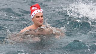 Novogodišnje kupanje na Morskim orguljama Novogodišnje kupanje na Morskim orguljama