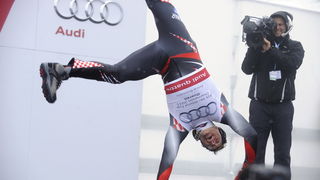 Lenzerheide, 190311.
Zavrsnica Svjetskog skijaskog kupa u skijanju u svicarskom mjestu Lenzerheide, Ivica Kostelic kao najbolji skijas u ukupnom poretku osvajac velikog kristalnog globusa.
Na slici: Kostelic slavi radeci zvijezdu pred odlazak na postolje Lenzerheide, 190311.
Zavrsnica Svjetskog skijaskog kupa u skijanju u svicarskom mjestu Lenzerheide, Ivica Kostelic kao najbolji skijas u ukupnom poretku osvajac velikog kristalnog globusa.
Na slici: Kostelic slavi radeci zvijezdu pred odlazak na postolje