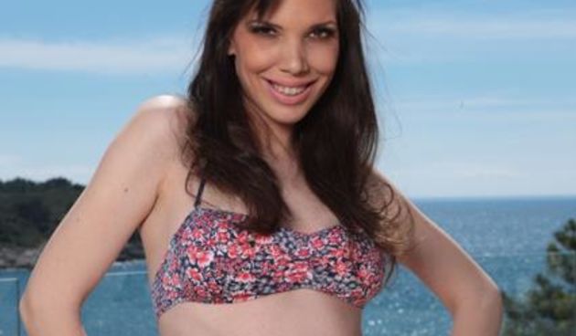 Jasmina Beara, 25 (Kaštel Lukšić), Anna Brana, 25 (Zagreb), Sara Brkić, 19 (Zagreb), Nina Bubanj, 22 (Bjelovar), Sara Ćuzele Papata, 18 (Zagreb), Melita Fabečić, 18 (Zagreb), Danijela Josipović, 23 (Osijek), Petra Josipović, 22 (Pula), Samanta Karaula, 18