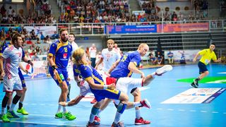 U doista sjajnoj atmosferi koju je stvorilo oko 5000 navijača iz cijele Hrvatske, naši su rukometni reprezentativci remizirali sa Švedskom i to s rezultatom 25-25. Bila je to ‘kaubojima’ pretposljednja pripremna utakmica uoči Olimpijskih igara