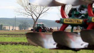 Jankolovica, Biograd, 150912. 
U Jankolovici kraj Biograda odrzan je drugi dan 59. Svjetskog prvenstva u oranju. Ovo natjecanje u oranju odrzava se od 1953. godine, a Hrvatska se ukljucila 2005. godine.
Na fotografiji: detalj s manifestacije. 
Foto: Jure