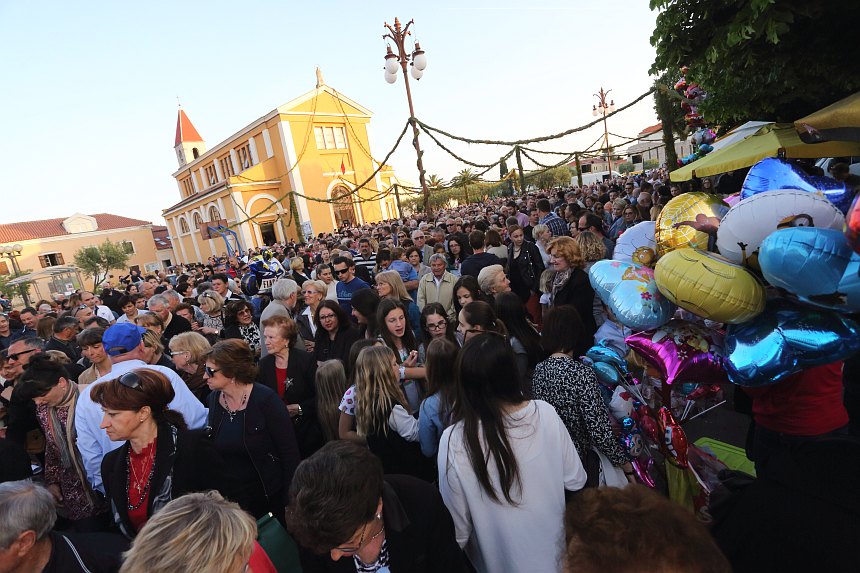 Svečanost proslave blagdana Gospe Loretske, foto-L. Banić Svečanost proslave blagdana Gospe Loretske, foto-L. Banić