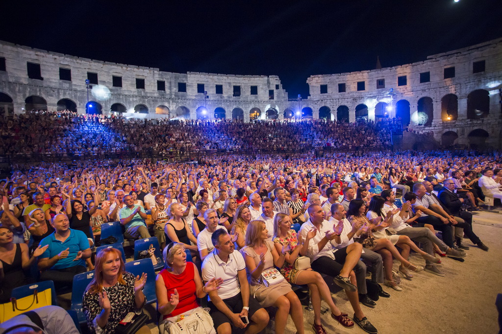 Tomislav Bralić i Klapa Intrade @ Arena Pula